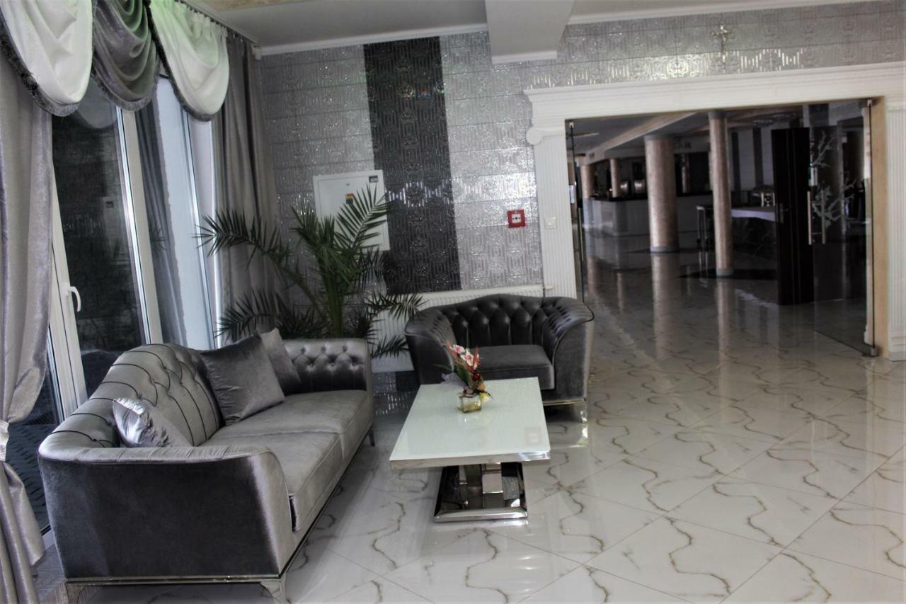 Važec Hotel Chio מראה חיצוני תמונה