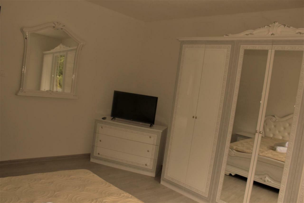 Važec Hotel Chio מראה חיצוני תמונה