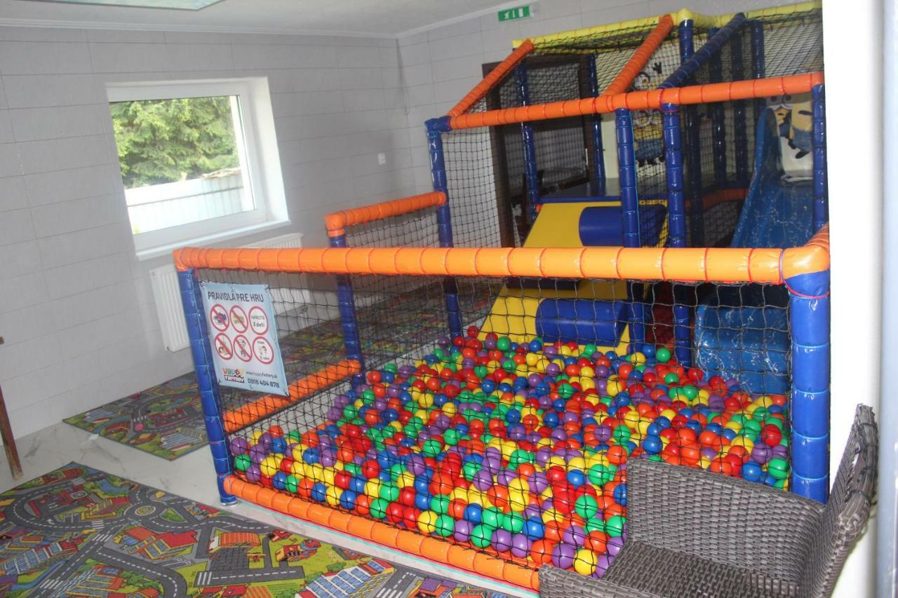 Važec Hotel Chio מראה חיצוני תמונה
