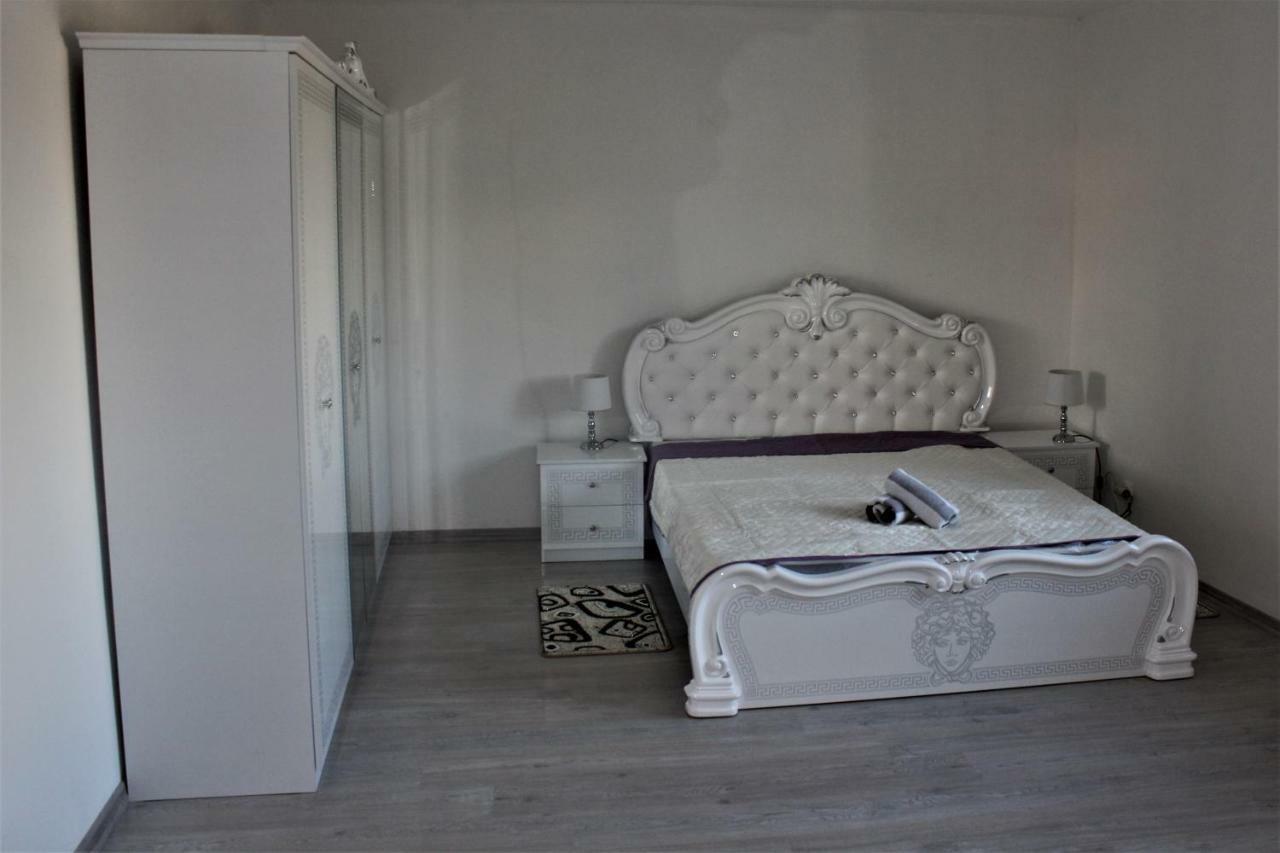 Važec Hotel Chio מראה חיצוני תמונה