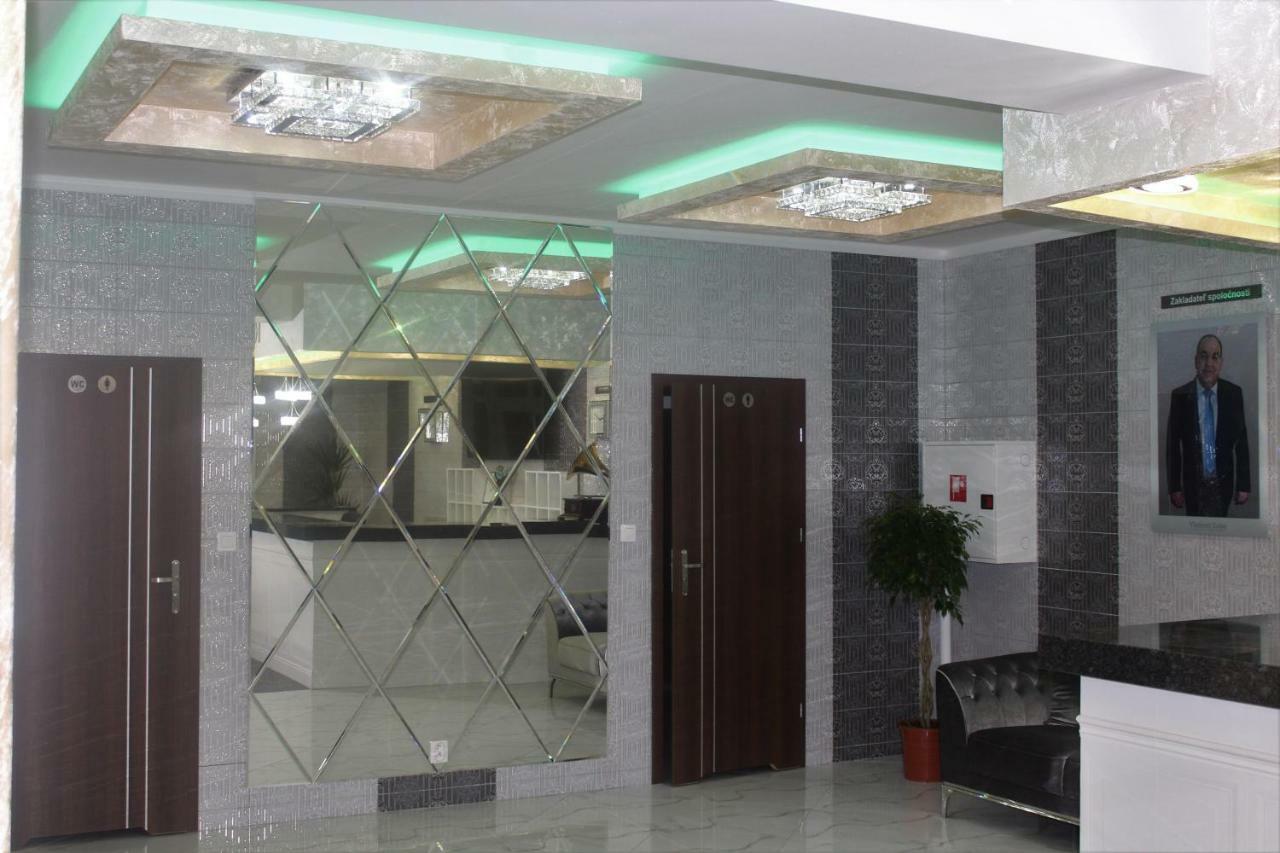 Važec Hotel Chio מראה חיצוני תמונה